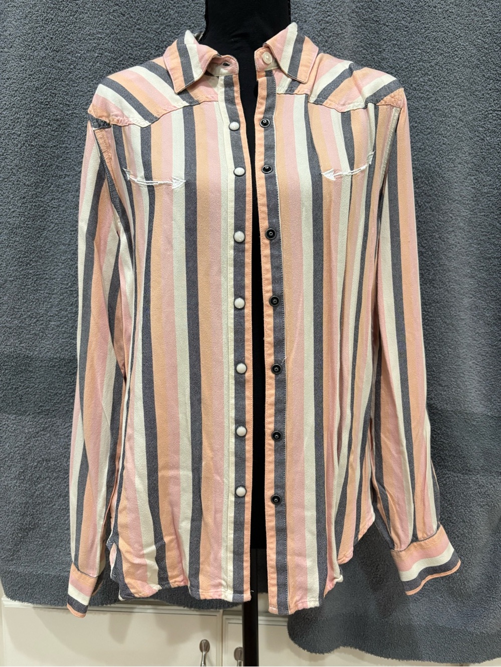 Cruel Girl Striped Button-Down pearl snap Shirt in Pink, Cream & Gray